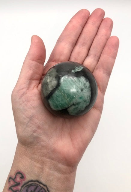 Emerald crystal ball - ZenJen shop